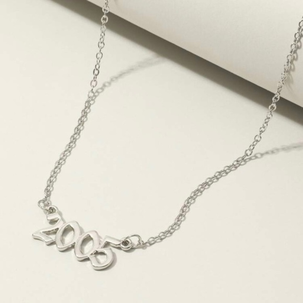 3/$30 🤍 Established “2005” Necklace